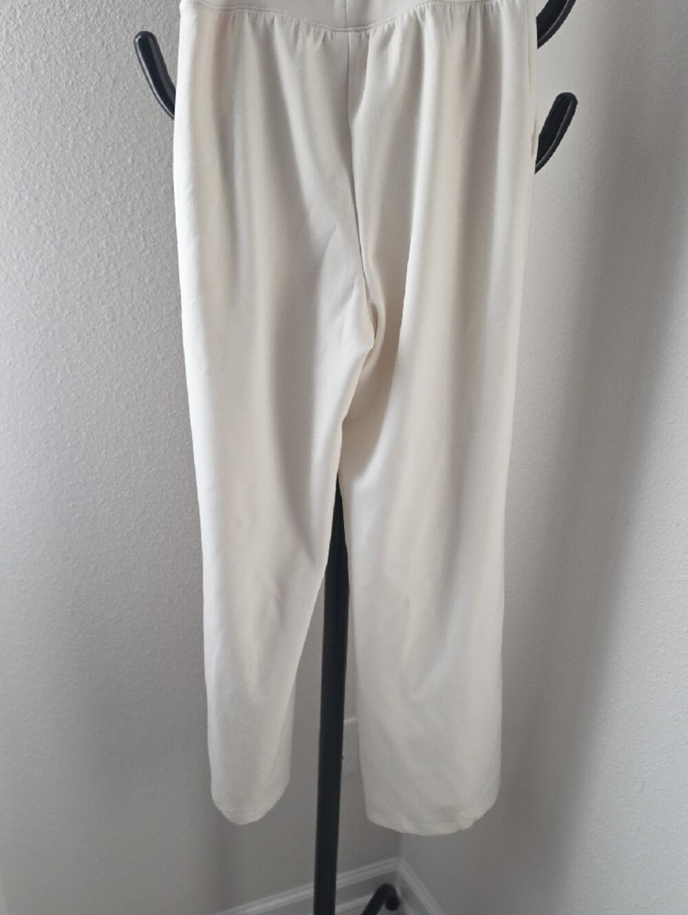 Victoria's Secret Cream Cozy Sweatshirt & Jogger Set - Picture 7 of 8